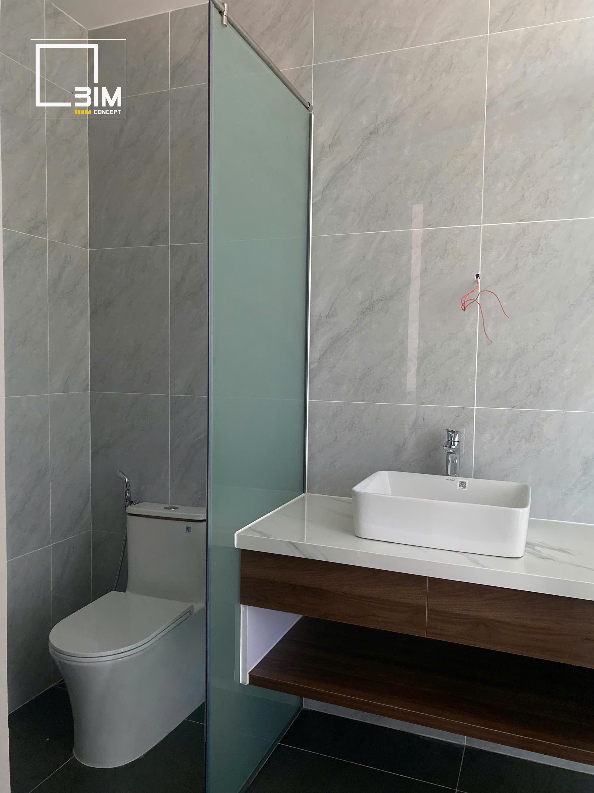 Thiết bị vệ sinh đã được lắp đặt 