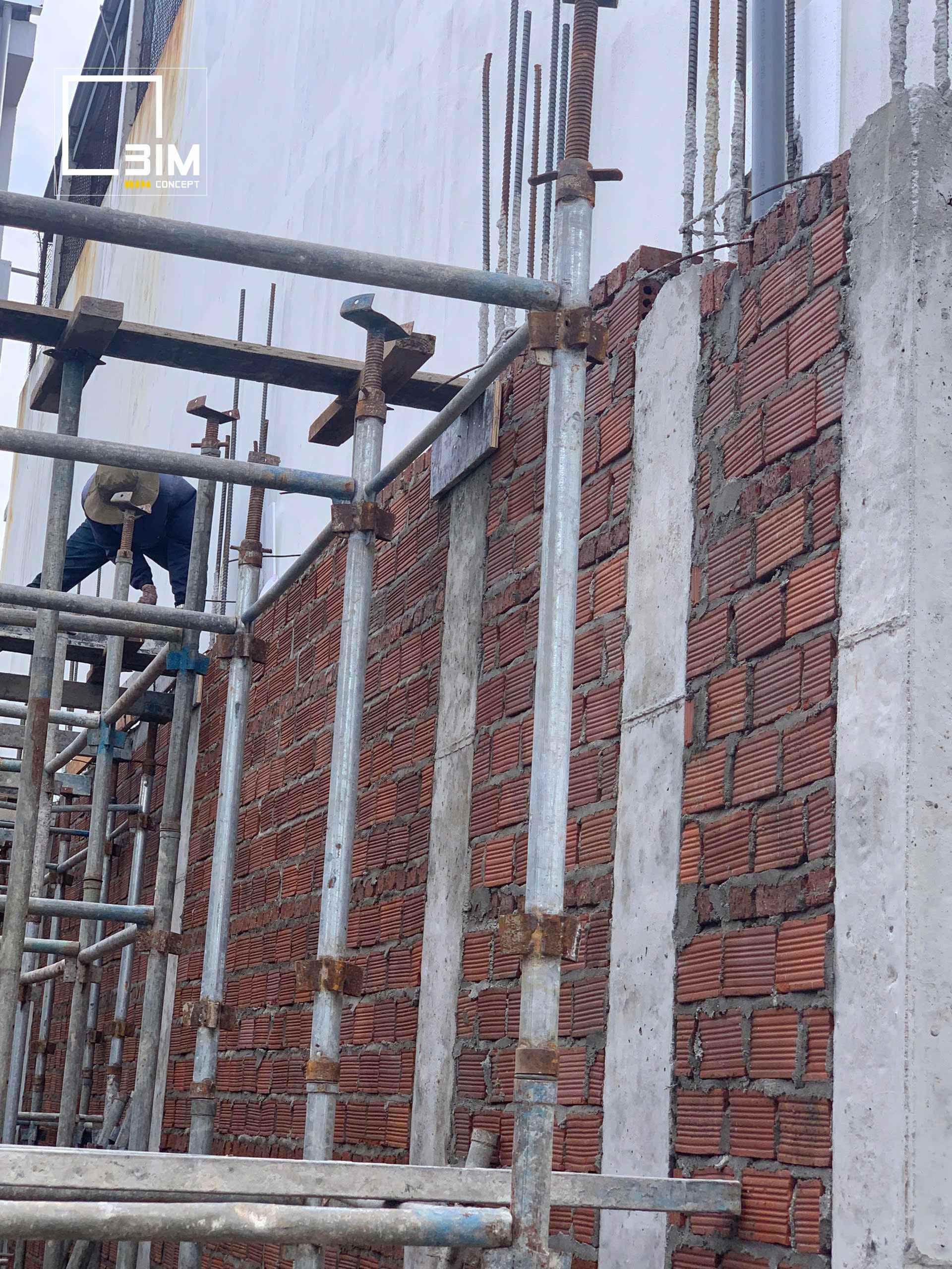 Cốp pha được đóng chắc, đều đảm bảo cho các bước tiếp theo