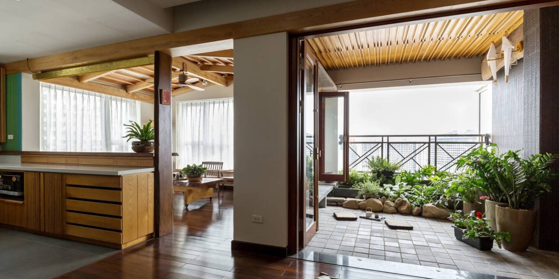 Logia đảm bảo an toàn cao hơn ban công